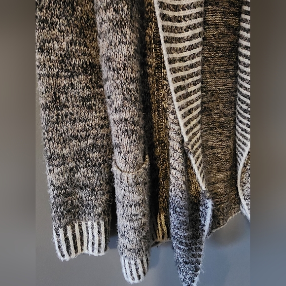 GAP HEAVY KNIT SWEATER/CARDIGAN - Picture 2 of 9